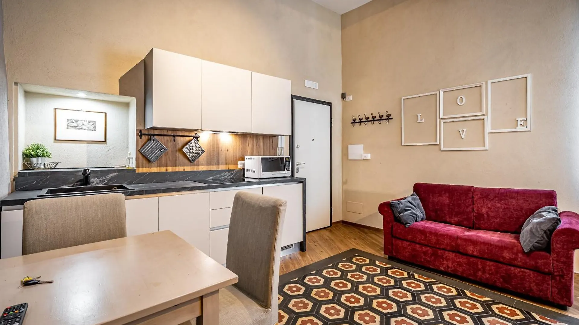 Roommo Apartments San Gallo Флоренция Италия